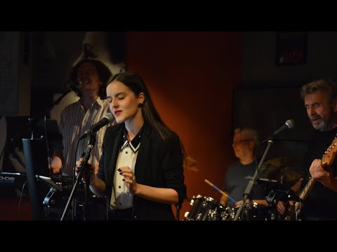 Skelet - V baru