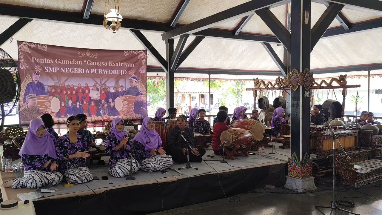 GANGSA KSATRIYAN DI PAGELARAN KARAWITAN HUT KE-195 PURWOREJO