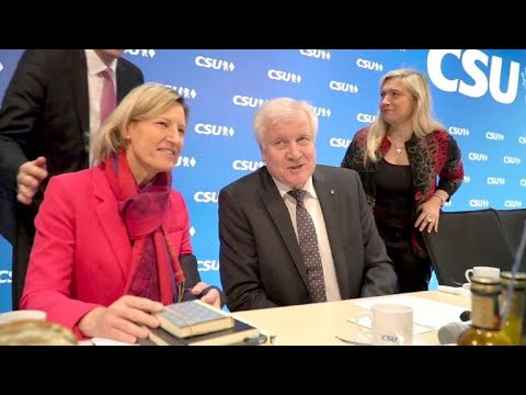 CSU-Vorstand für Groko-Verhandlungen
