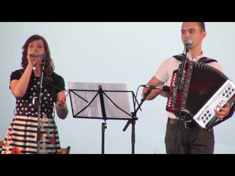 Ansambel Pomežik - Jesen ihti (v živo)