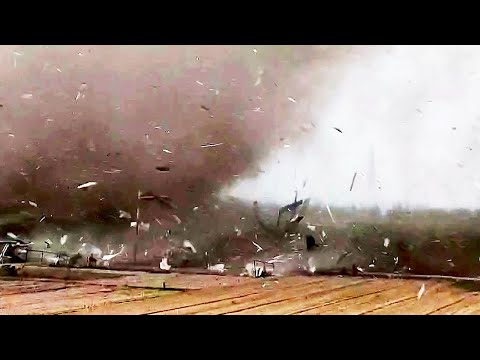 TORNADOES OF 2022 - INCREDIBLE MOMENTS