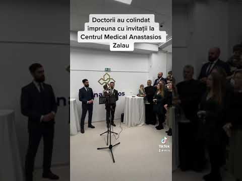 Doctorii au colindat împreuna cu invitații la Centrul Medical Anastasios Zalau