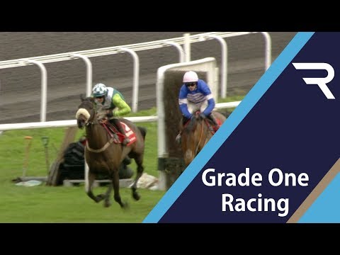 CLAN DES OBEAUX takes the 2019 Ladbrokes King George VI Chase as Cyrname has no answer