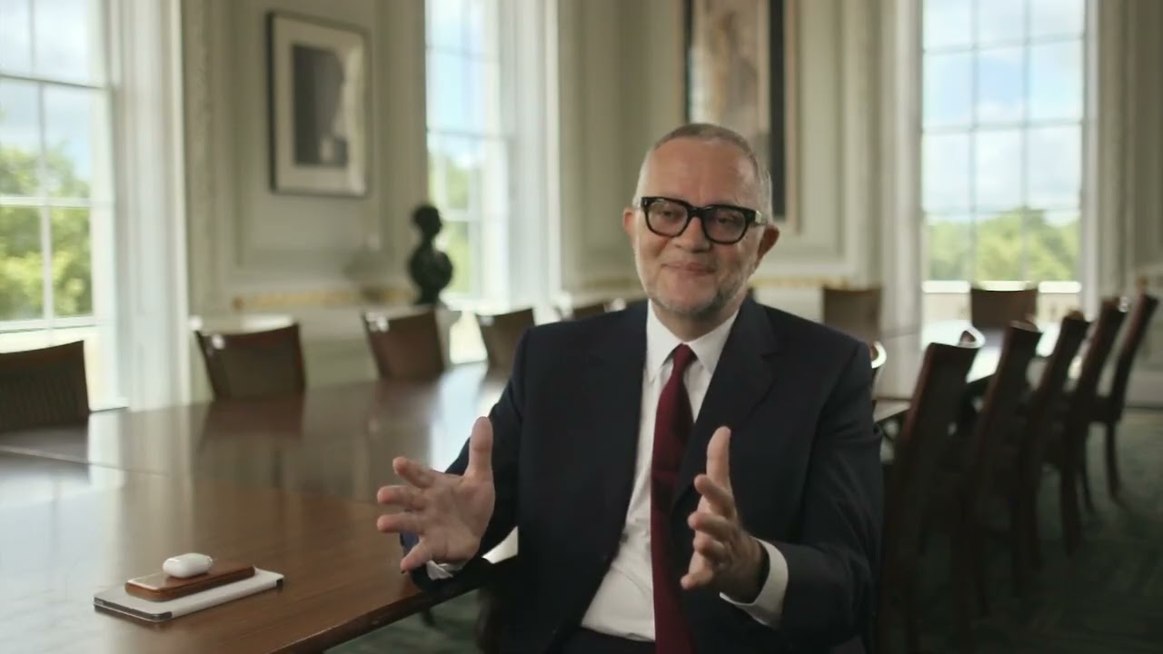 S2023E06 BBC Billion Dollar Downfall The Dealmaker