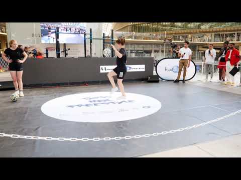 Yoanna vs Sixtine | 1/2 Finale Championnat France Foot Freestyle Féminin - Paris Max Freestyle 2021