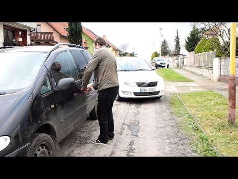 Nasaď si masku a poznej sám sebe!