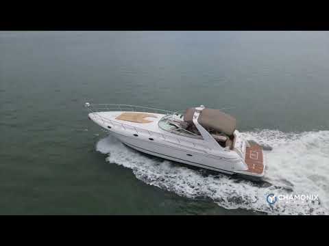 Cruisers Yachts 4270 Express video