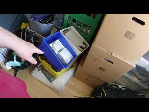 MongoTV_6236 - Kigger På Flyttekasser i Forstue Stået 7 År - Del 28 - Støvsuger Forstue