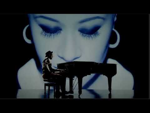 Labrinth - Beneath Your Beautiful ft. Emeli Sandé