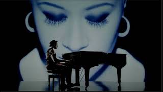 Labrinth - Beneath Your Beautiful ft. Emeli Sandé