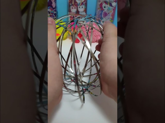 Vídeo relacionado con ZQION Spring Toy Magic Ring Trucos de Magia Magician Props Magic Game Toy para niños y Adultos Divertido, 2Pcs / Set