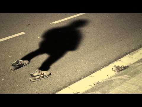 Zlatnichi - Poltron Maintained (Original Mix)