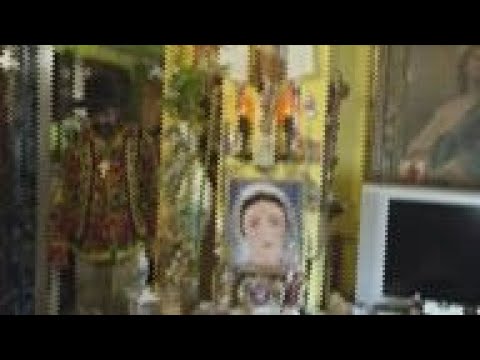 Hungary's 'last' Roma fortuneteller preserves traditions