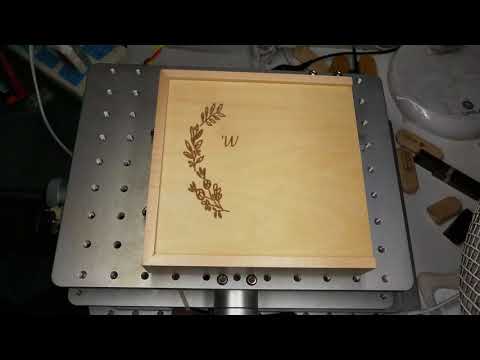 Дерев'яні флешки з гравіруванням, відео 1