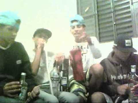 MC CAIO DA V.O MEDLEY PESADAA NA GOMA DO CAIO COM OS PARÇEIROS DAA QUEBRADAA! ;)