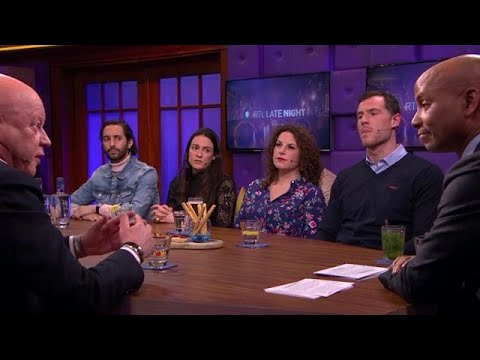 Moet appen achter het stuur zwaarder bestraft word - RTL LATE NIGHT