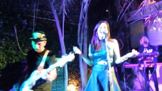 Los Coming Soon en Oasis Club House. 2016 - Bombay Nro. 3