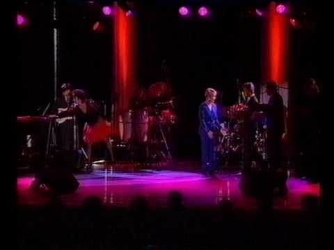 Paula Koivuniemi & Katri Helena Sikermä