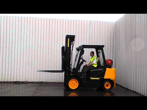 DOOSAN / DAEWOO G33P-3 3300KGS GAS FORKLIFT TRUCK