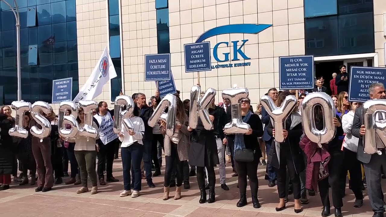 SGK Personelleri Haklarını İstiyor!