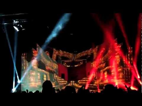 Excision - 15min of LIVE HD-2/2013 Underground, Sexism, Headbanga & More -