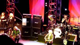 Mott The Hoople - Saturday Gigs (Oct 2nd 2009) Hammersmith Odeon