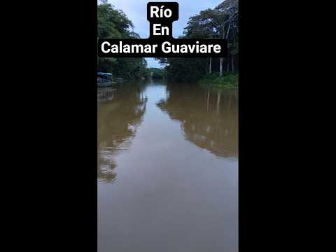río en Calamar Guaviare Colombia