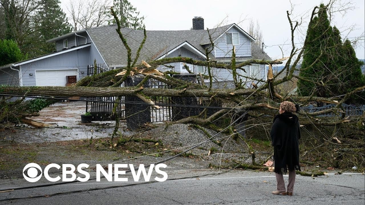 2 killed, power still out for thousands as bomb cyclone hits Washington, Oregon and California