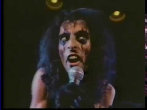 download lagu mp3 mp4 Where Does Alice Cooper Live, download mp3 Where Does Alice Cooper Live free downloadn, video klip Where Does Alice Cooper Live