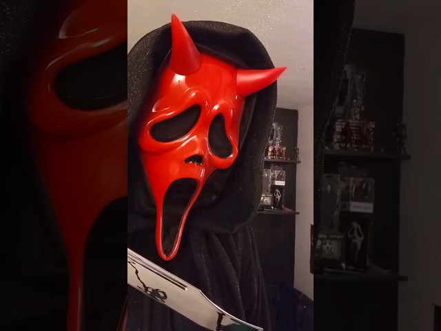Vídeo relacionado con Carnavalife Máscara Scream para Disfraces Halloween Hombre Material Duro Resistente, Scream Mask Calavera Adulto para Disfraz Scary Movie, Ghost Face Máscara Fantasma de Halloween, Talla única
