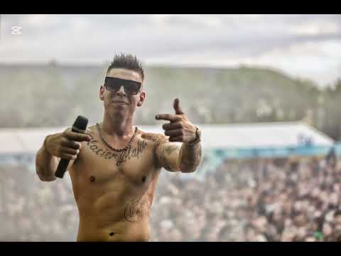 Tiny feat. Gísli Pálmi