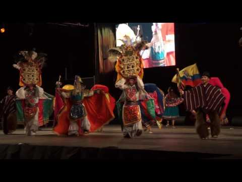 Grupo Folclórico Tungurahua - Danzante en el Festival Internacional de Folclore de Burgos, España