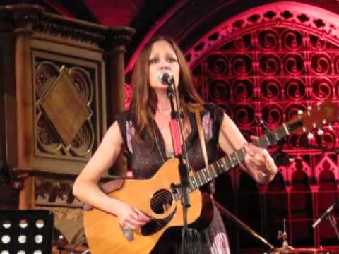 The Pierces - I Put Your Records On (Union Chapel, London, 26/06/2012)