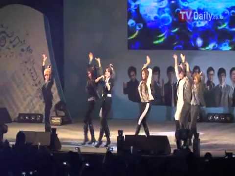 111122 SNSD  Valkyrie Concert Performance HD  The Boys