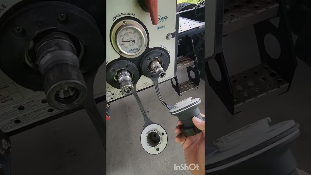 cng fill up in my freightliner #truck #cng #naturalgas #freightliner #trucking