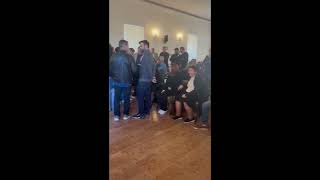 camera-ardente-commossa-per-scarpati-l-abbraccio-della-polizia-alla-famiglia