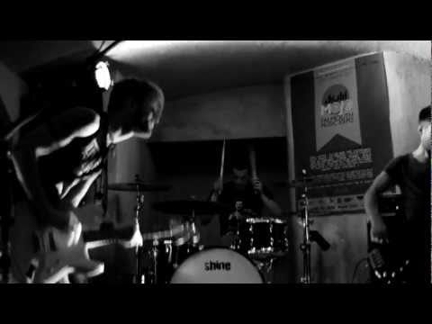 Suitenoir - Too Young (Live at The Underground in Falmouth 230212)