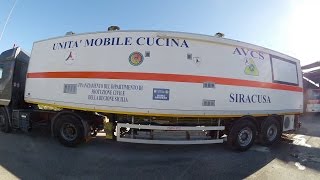 preview picture of video 'Pulizia cucina mobile e domenica di relax coi colleghi'