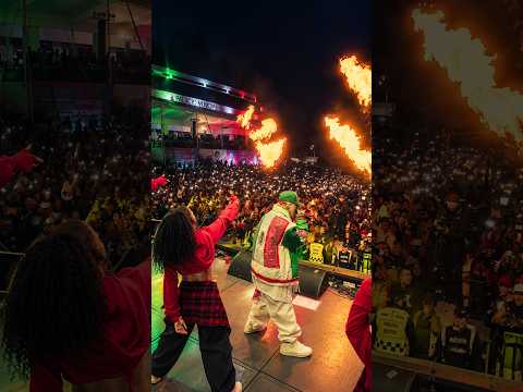 ¡VIVA MÉXICO!  Santa Fe Klan EN VIVO | Naucalpan x Tlalnepantla 🔥 | VIDA DE FRONTERA #Shorts