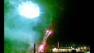 preview picture of video '2007-2008 ilotulitus, Pori. New year's fireworks.'