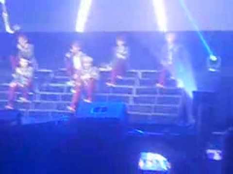 130907 EXO K - XOXO_-_KPOP Republic (Fancam)