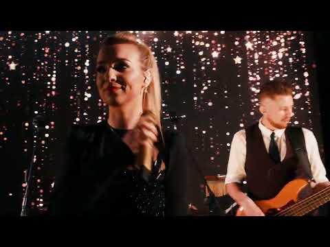 Ania Karwan - Słucham Cię W Radiu Co Tydzień (JuicyPop & Paulina Titkin Cover)