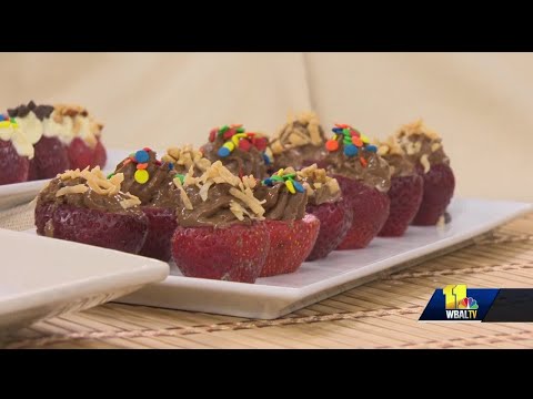 download lagu mp3 mp4 Cheesecake Factory Strawberry Cheesecake Price, download lagu Cheesecake Factory Strawberry Cheesecake Price gratis, unduh video klip Cheesecake Factory Strawberry Cheesecake Price