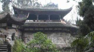 preview picture of video '大足石刻 - Dàzú Shíkè - Dazu Rock Carvings in Chongqing (重庆)'