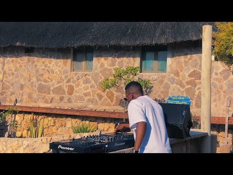 FEEL THE VIBE EP 04: DJ JOTÃO Live in Praia das Escadinhas (Namibe, Angola)