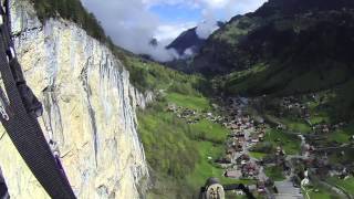 preview picture of video 'Paragliding In Lauterbrunnen'