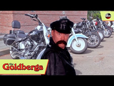 Bill Lewis is a Macho Man - The Goldbergs
