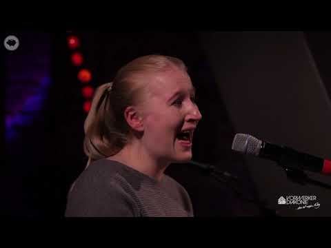 Superkunst präsentiert: Never Come Rain