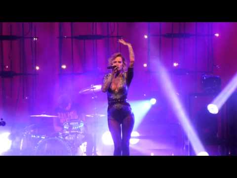 Jennifer Rostock - Tauben aus Porzellan (Köln Live 11.02.2014)