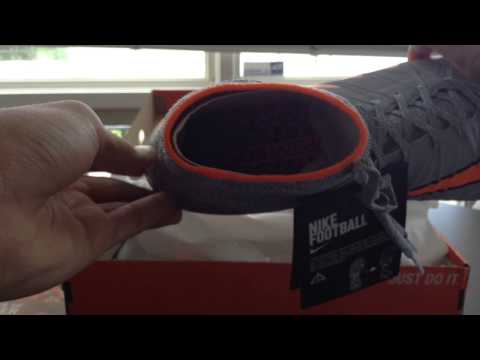 Unboxing-Nike Hypervenom Phantom II FG Grey and Total Orange